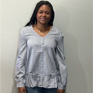 177.  Doe & Rae NWT Women's Long Sleeve  Peasant Top Gray Size S, M, L